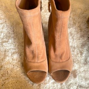 Your next favorite shoe !